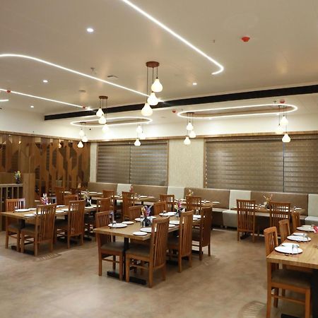 Hotel Aditya Mansingh Inn Somnāth Zewnętrze zdjęcie