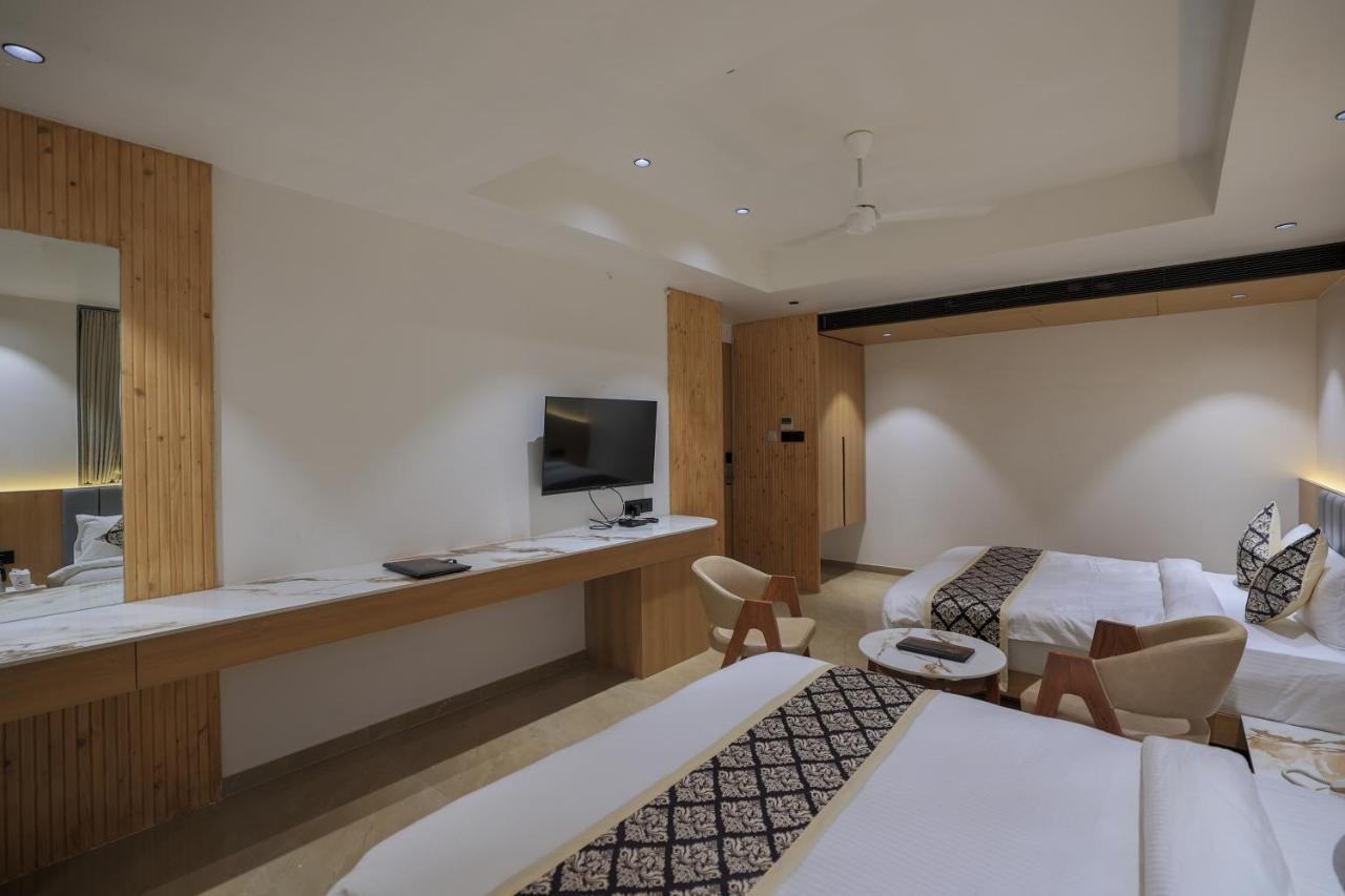 Hotel Aditya Mansingh Inn Somnāth Zewnętrze zdjęcie