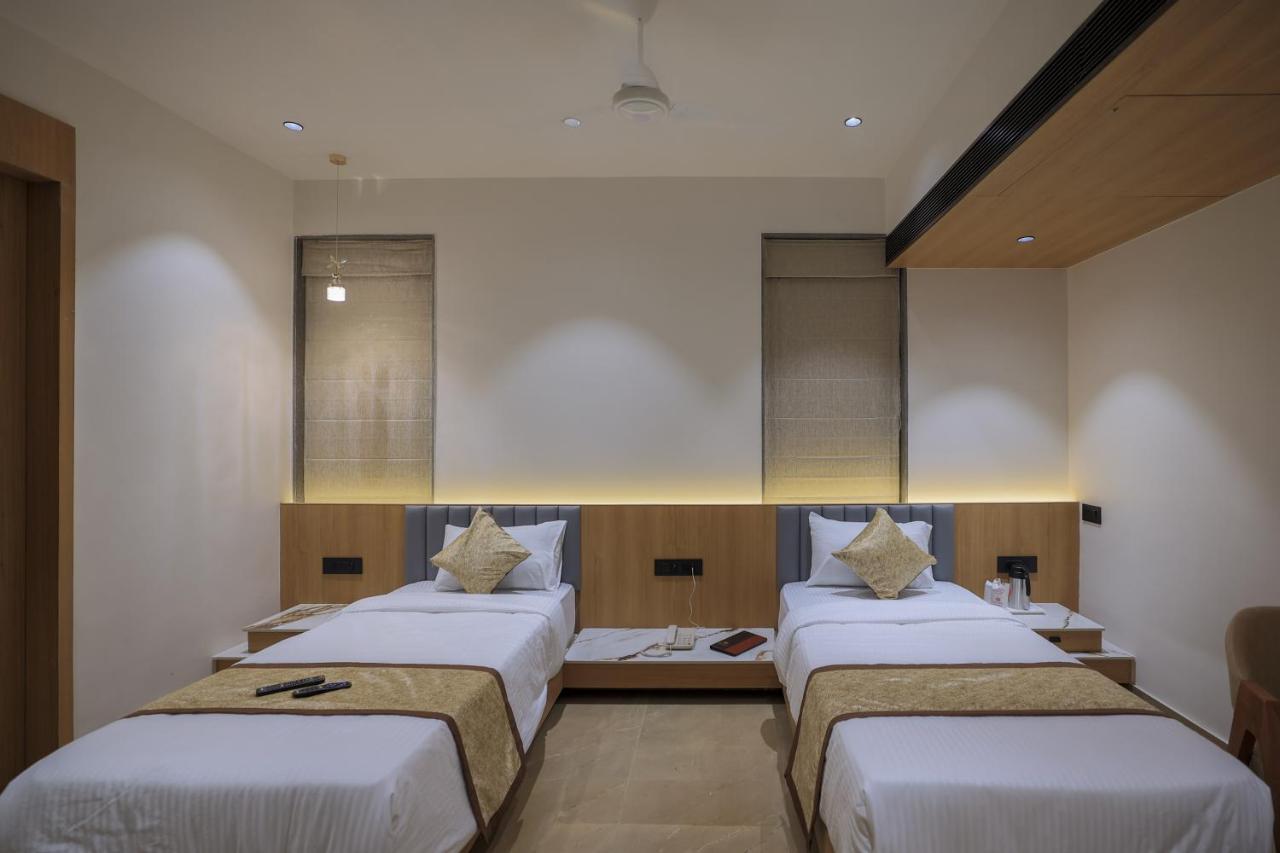 Hotel Aditya Mansingh Inn Somnāth Zewnętrze zdjęcie