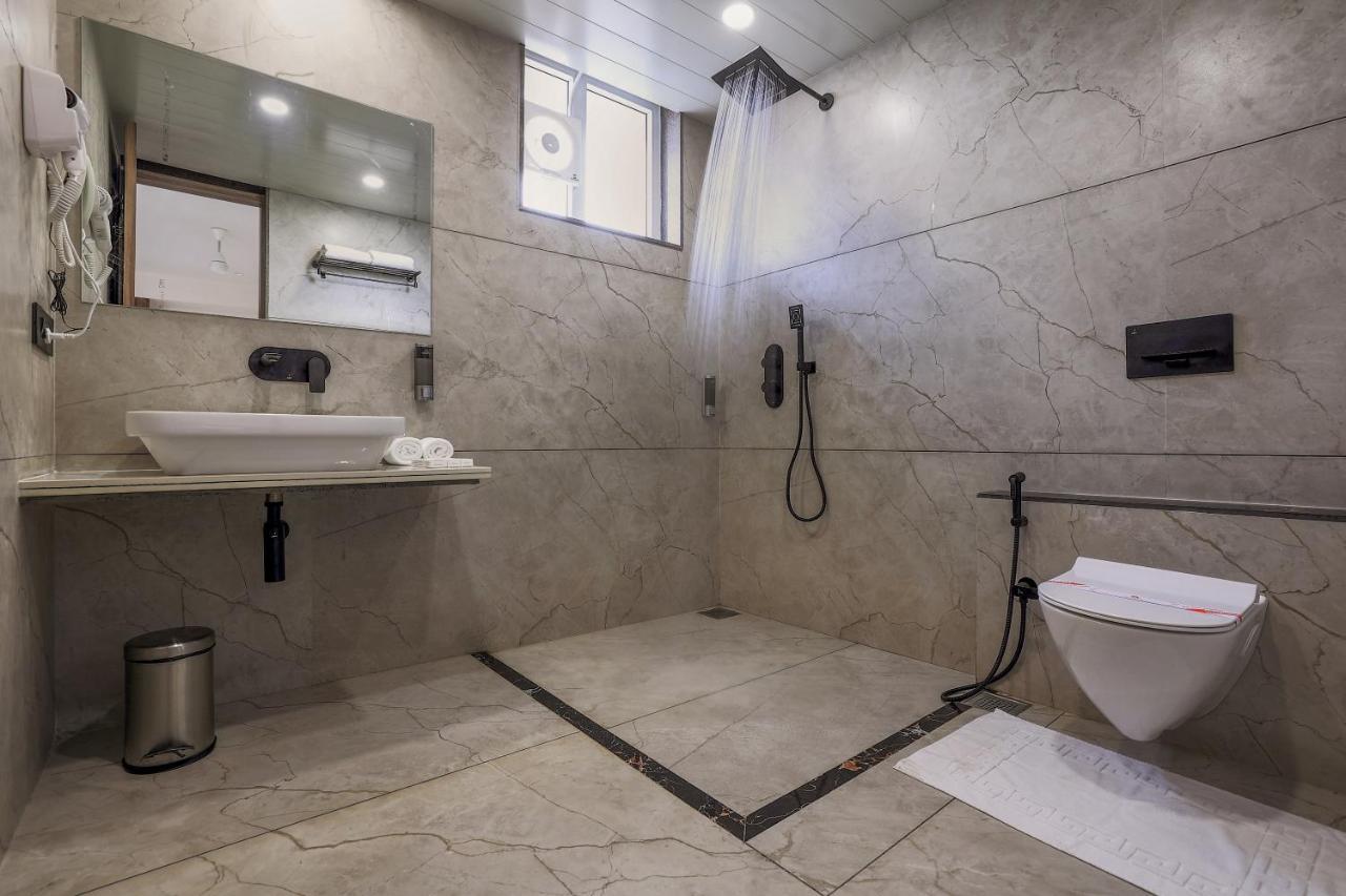 Hotel Aditya Mansingh Inn Somnāth Zewnętrze zdjęcie