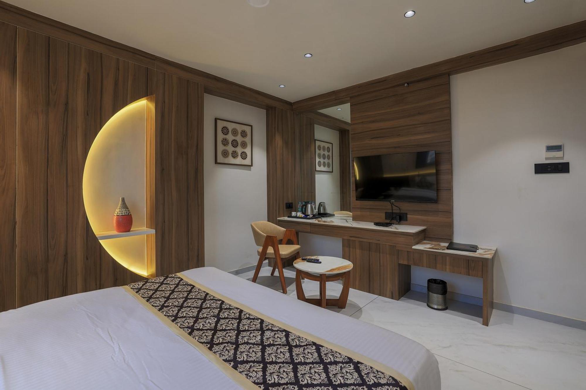 Hotel Aditya Mansingh Inn Somnāth Zewnętrze zdjęcie