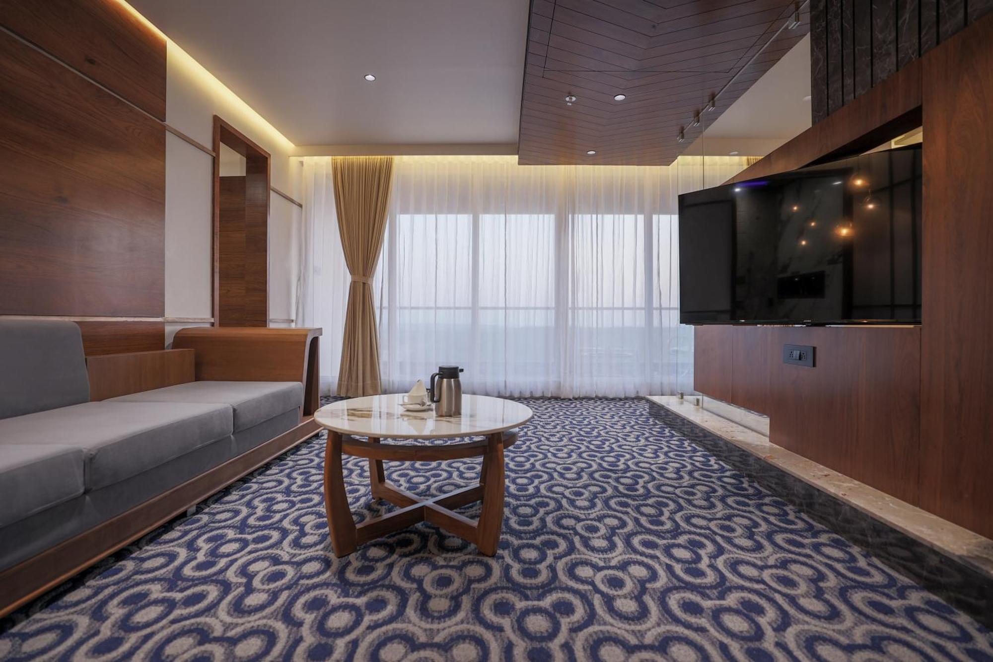 Hotel Aditya Mansingh Inn Somnāth Zewnętrze zdjęcie